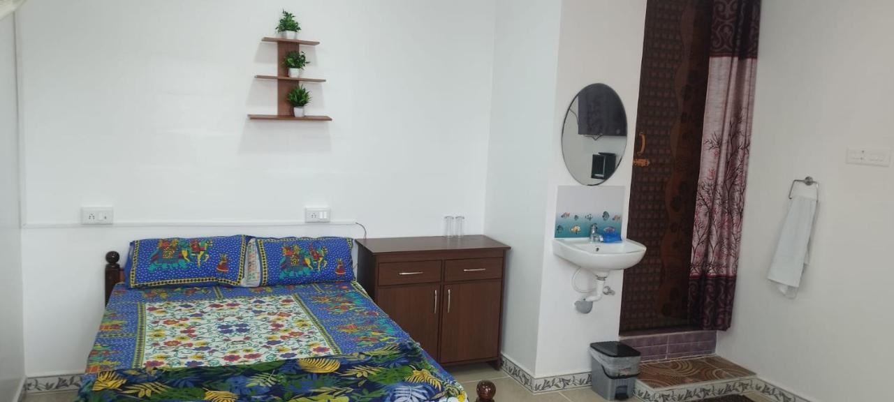 Kavieya Residency Otel Pūrnānkuppam Dış mekan fotoğraf