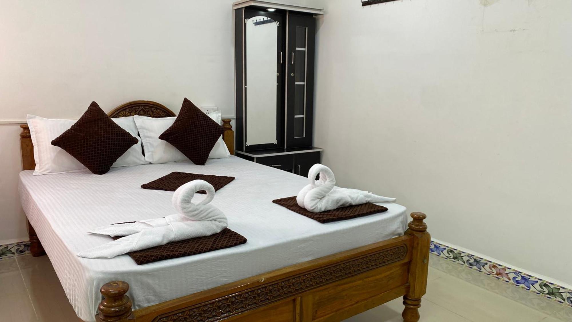 Kavieya Residency Otel Pūrnānkuppam Dış mekan fotoğraf