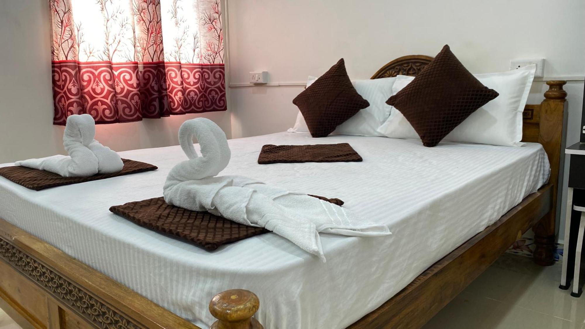 Kavieya Residency Otel Pūrnānkuppam Dış mekan fotoğraf