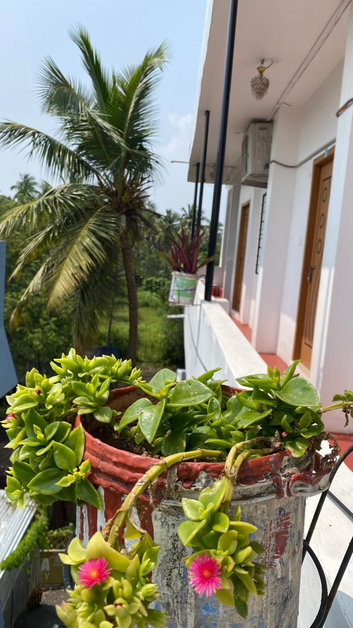 Kavieya Residency Otel Pūrnānkuppam Dış mekan fotoğraf
